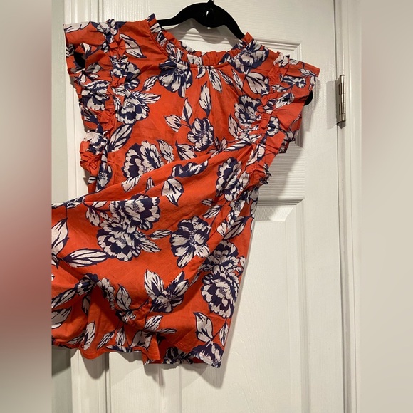 NWT C&C California Size M Blue Floral Ruffle Collar Short Sleeve Lightweight Top - Picture 5 of 10